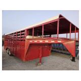 1978 Tri Star 27ft. Livestock trailer, all new met