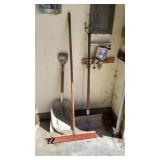 Push Broom, Snow Shovel, Aluminum Scoop Shovel