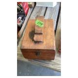 Show shine book stool