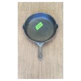 Griswold 704 Cast iron Skillet