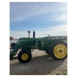 John Deere 4010 w/ John Deere 48 loader,