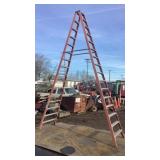 Louisville Aluminum Fiberglass Ladder