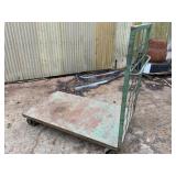 HEAVY DUTY FLAT DOLLY ON CASTERS