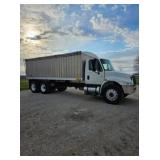 2004 IH 4400 Tandem Grain Truck,