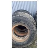 Tires and wheels 10.00-20