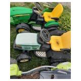 John Deere power wheels one works one does not