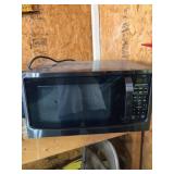 Hamilton beach microwave. Excellent condition.