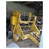 Vermeer 605 F Baler, always stored inside,