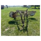 International Hay Rake S/N U 1113