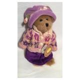 Baily Bear w/stand