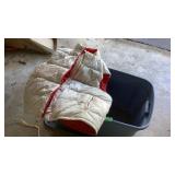 Tote w/Christmas items, vest, desk lamp &