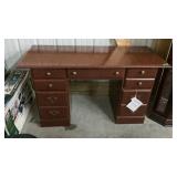 Riverside Furniture desk w/chair54ï¿½ x 23ï¿½ x 30ï¿½