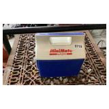 MiniMate igloo cooler