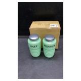 Jade-it Salt & Pepper Shaker