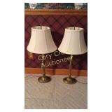 2 table lamps