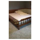 Full size bed