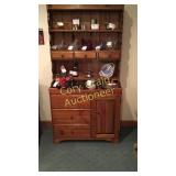 China Cabinet, Items not included