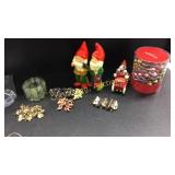 Nomes, Christmas garland, scarfs, jewelry, car