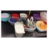 Assorted containers mostly Rubbermaid, Few p