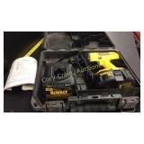Dewalt 18 V Drill with battery and Charger