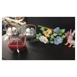 Rabbit made in Germany, Oriental Red Box, Two