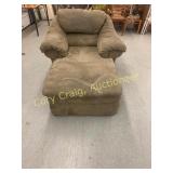 Micro Fiber Chase Lounger MUST HAVE HELP TO LOAD