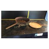Cast Iron 3 legged skillet and griddle