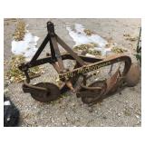Ferguson 2 Bottom 3pt plow w/ cutters