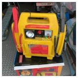 Battery Jump Pack 900 Amp Peak