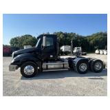 Semi tractor