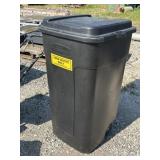 Trash can