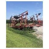 Field cultivator