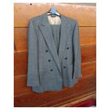 Bill Blass Suit 100% Pure wool