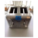 DeLonghi toaster