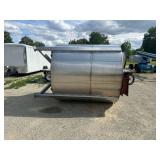 2000 Gallon Stainless Steel Tank Soap Chemicals Used in it Location Edinburg IL Contact Clint 217-820-8888