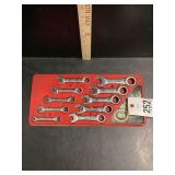 Matco Tools SGRBSM10T 10-Piece Metric Stubby Combination Ratcheting Wrench Set