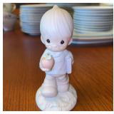 Precious Moments Collection 'To The Apple Of God's Eye' Figurine