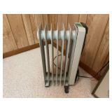 DeLonghi Safe Heat Radiator Heater