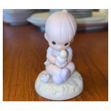 Precious Moments Enesco 1996 Figurine - I Believe In Miracles