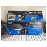 Regent Dusk to Dawn Security Light - Mercury Vapor - Residential - New in Box