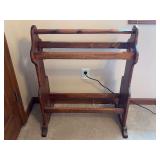 Wooden Quilt Rack with Heart Detail