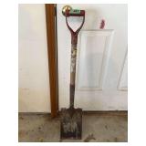Square Point Shovel with D-Grip Handle