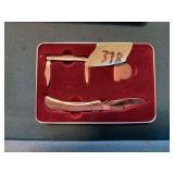 Winchester Pocket Knife Set with Collector's Coin