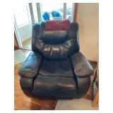 Powered Reclining Chair with USB Port