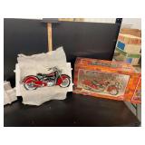 Guiloy 1/6 Scale Die-Cast 1948 Indian Chief Motorcycle Model