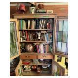 Assorted Contents (no cabinet)