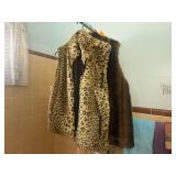 Leopard Print Faux Fur Sleeveless Vest