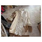 Lorovi Tan Coat with Faux Fur Trim