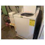 General Electric GTWN4250D Top Load Clothes Washer
