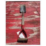 D-Handle Steel Spade with Wooden Grip